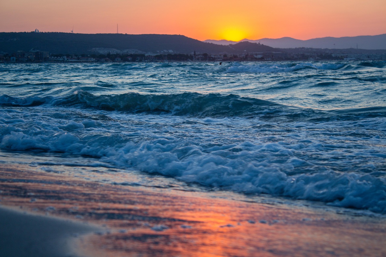 découvrez la beauté envoûtante des couchers de soleil : couleurs éclatantes, atmosphères magiques et instants de sérénité à admirer chaque soir.